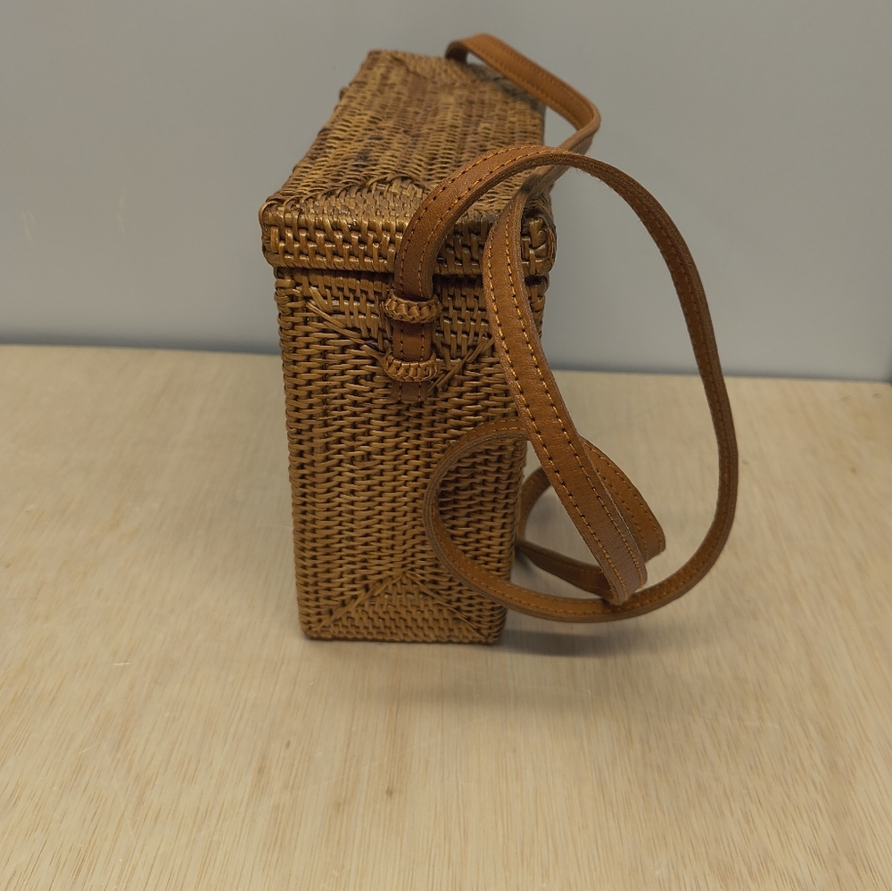 Bembien Flora Crossbody Bag - Picture 5 of 11